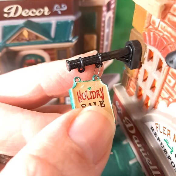 Lemax Danielle's Decor 2019 #95491 Christmas Village house lighted building READ - Picture 6 of 16